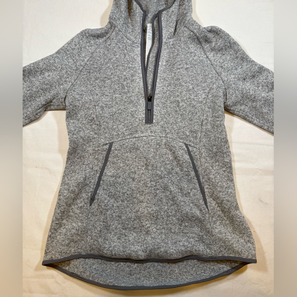 Lululemon (Worn Once) Women’s Heathered Gray Quarter Zip-Up Fleece Jacket Hoodie - Picture 5 of 9